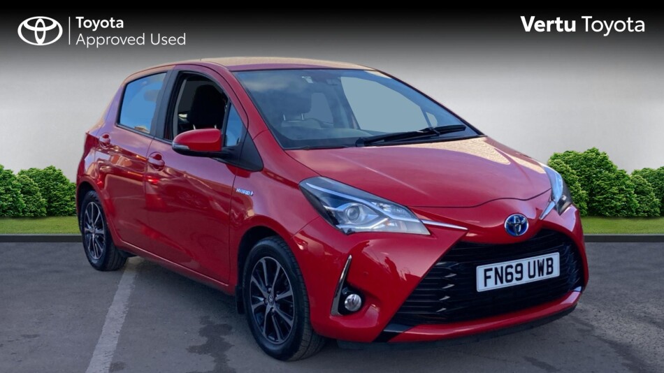 Toyota Yaris 1.5 Hybrid Icon Tech 5dr CVT Hybrid Hatchback